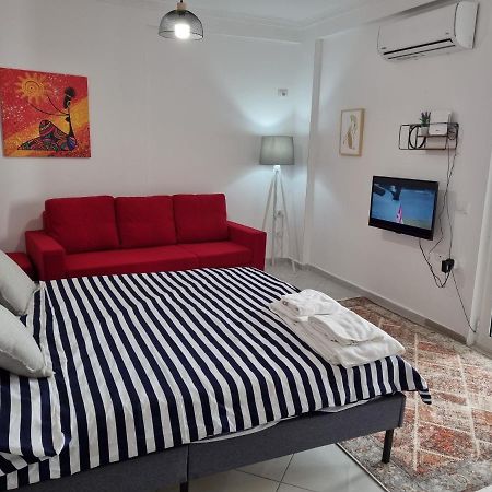 New Modern Studio In Central Tirana Apartment Ngoại thất bức ảnh