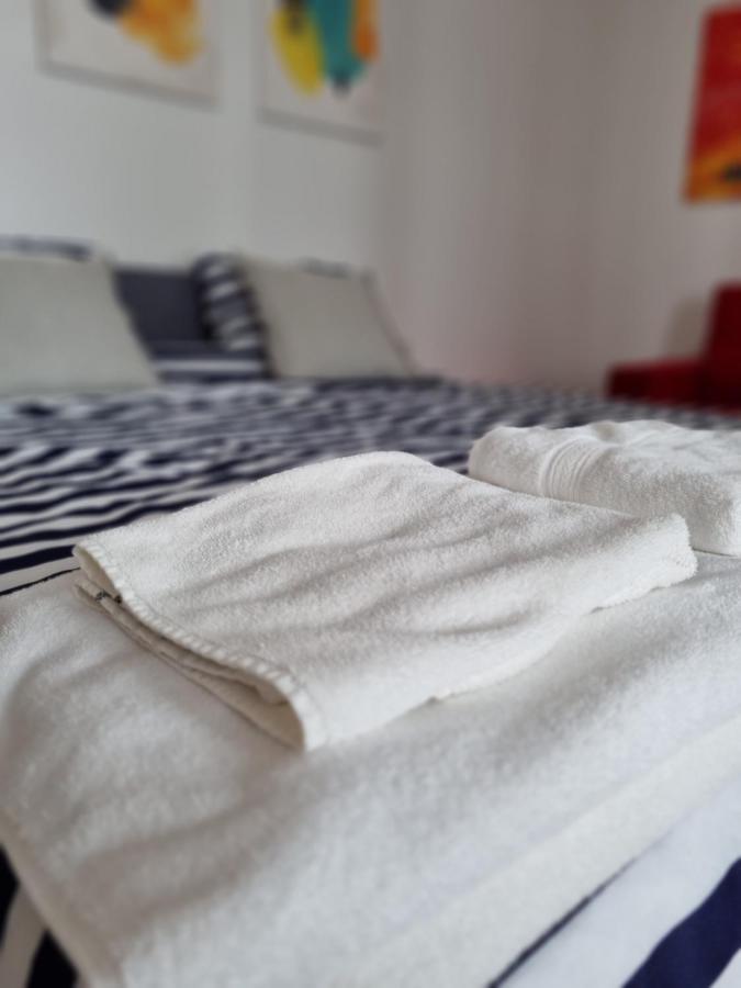 New Modern Studio In Central Tirana Apartment Ngoại thất bức ảnh